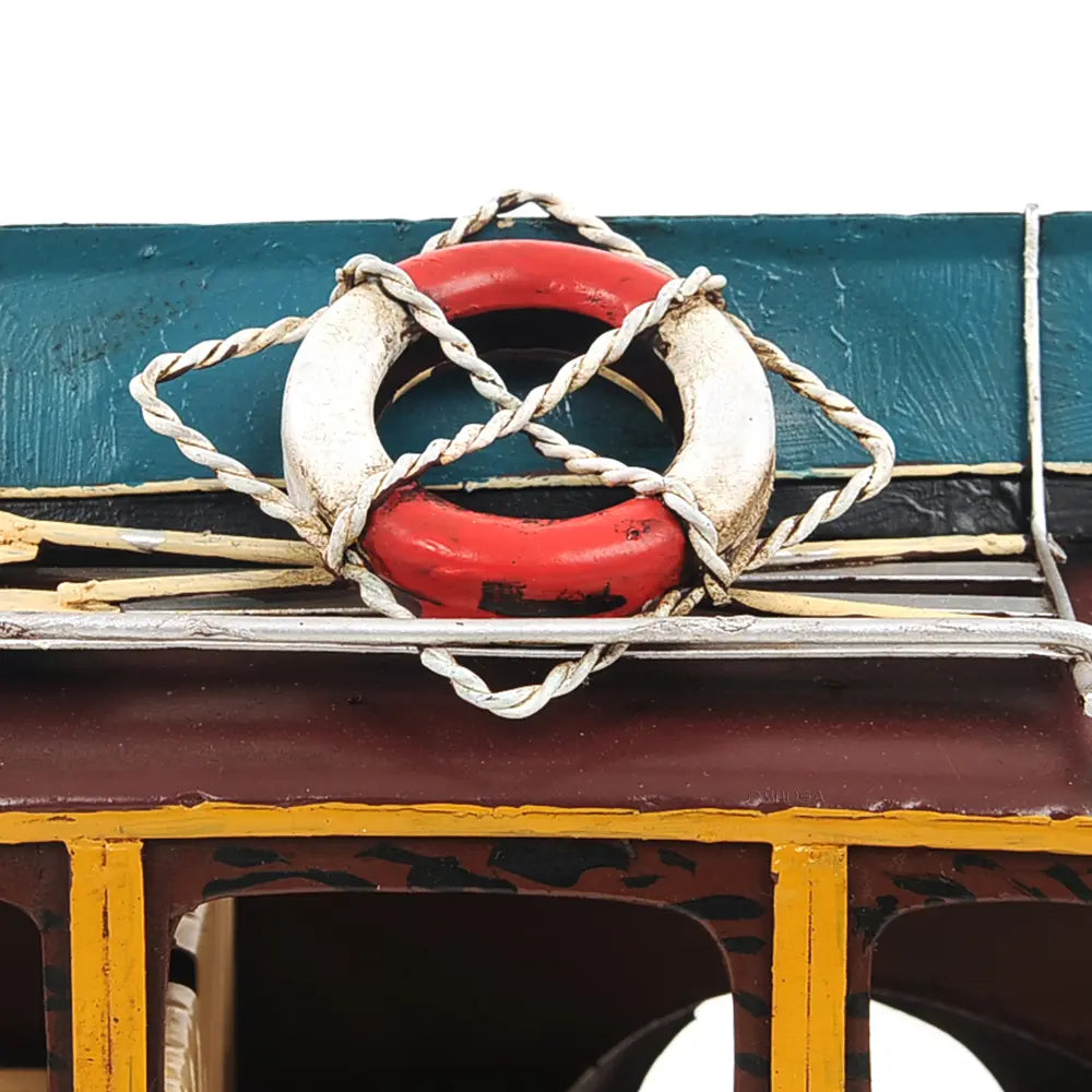 1947 Chevrolet Suburban W/Canoe 1:14– The National Memo